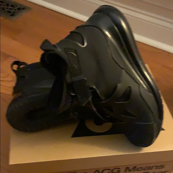 Women’s Jordan Air Latitude 720 - Picture 5 of 8